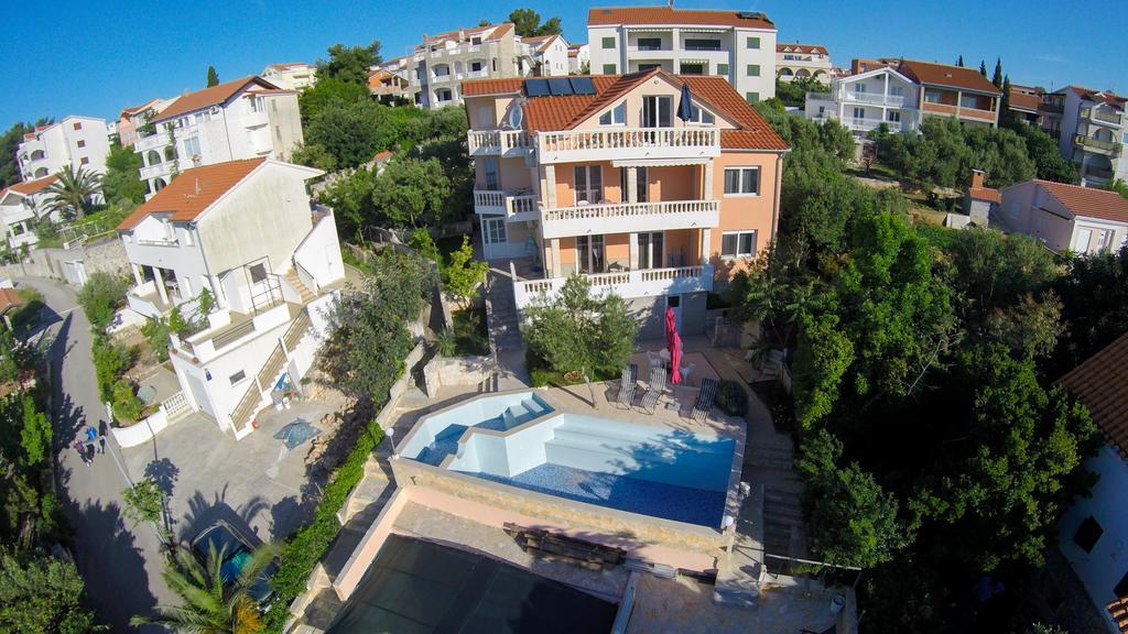 Apartmani Cubela Trogir Exteriör bild