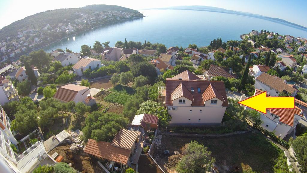 Apartmani Cubela Trogir Exteriör bild